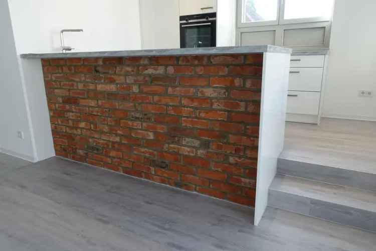 Exklusive & moderne EG-Wohnung am Main mit EBK, riesiger Terrasse, Tageslichtbad, Einbaumöbel