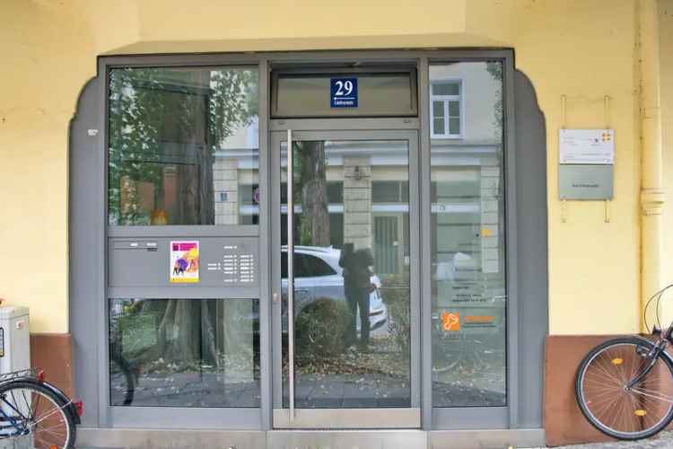 2-Zimmer Dachgeschosswohnung Lindwurmstr. 29, 80337 München