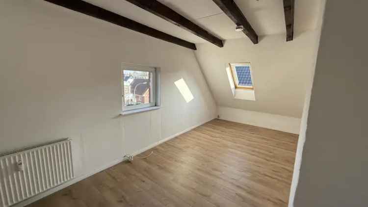 Schöne ETW mit Balkon und Garten nähe U-Bahn und EKZ