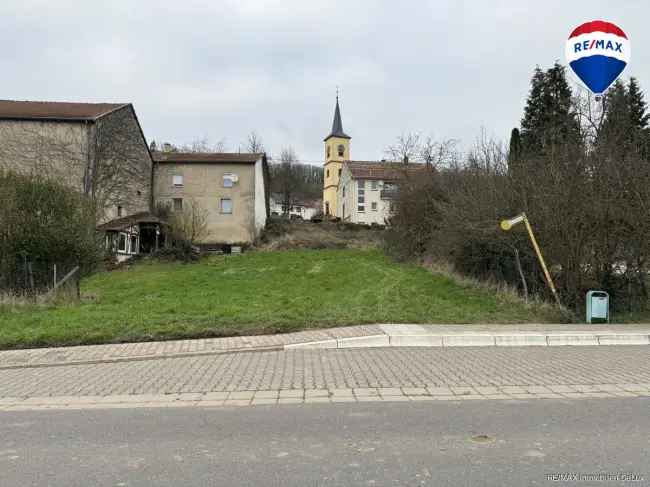 Schönes Baugrundstück in Mondorf