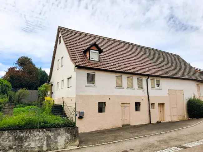 Grundstück mit Bauernhaus und Gartenidyll - Aufstockung o. Neubau