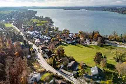 Fünf Gehminuten zum Wörthsee: Grundstück von 853 m² mit Baugenehmigung