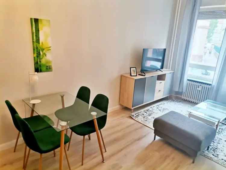 Zentrale Wohnung in Frankfurt am Main mit moderner Küche