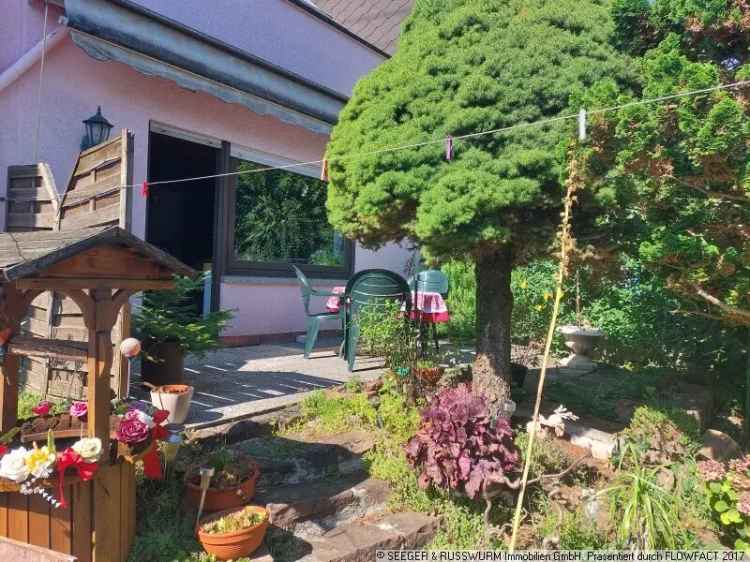 Zweifamilienhaus Karlsruhe großer Garten 240m²