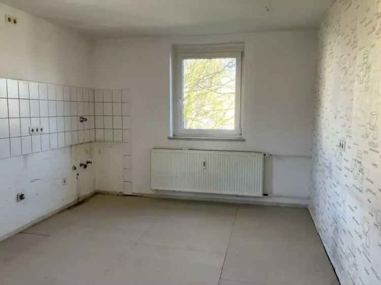 Etagenwohnung: 2 Zimmer Bahnhofstraße112 in Duisburg