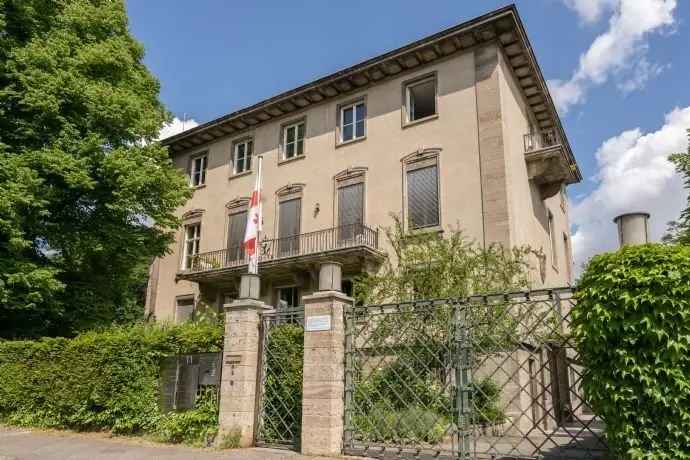 Parkfront Residenz direkt im Botschaftsviertel