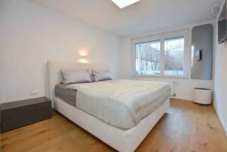 Luxuriöse 3-Zimmer-Wohnung in Stuttgart Mitte mit Balkon