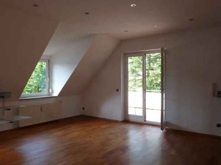 Hochwertig ausgestatttete  2 1/2 Zimmer-Terrassen-Wohnung  in München-Aubing, 2. OG
