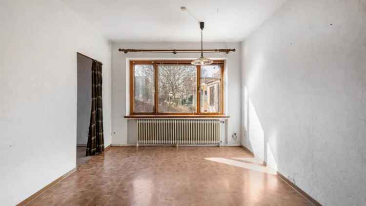 Zentral wohnen, flexibel gestalten: Ein Haus mit Substanz und Potenzial