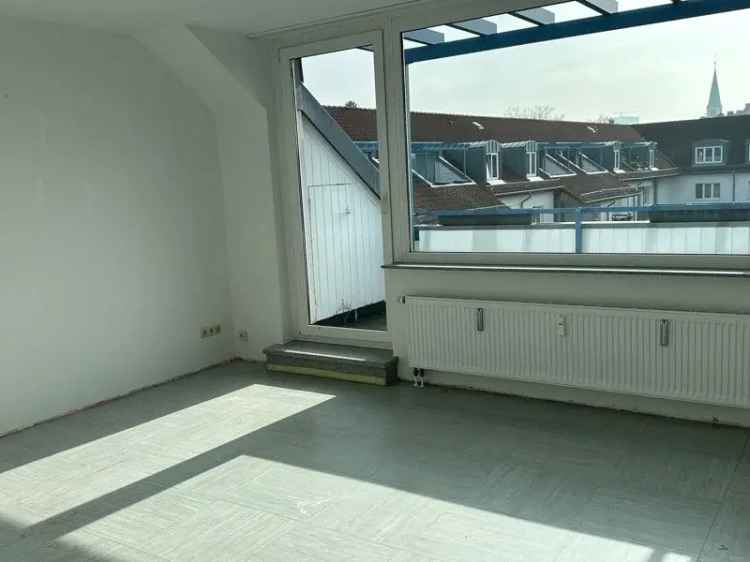Nette Nachbarn gesucht: günstige 3,5-Zi.-Dachgeschosswohnung (WBS!!!!!!!)