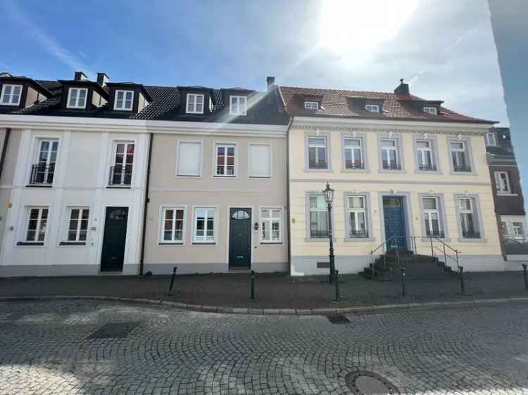 Haus in Kaiserswerth mit Garten Tiefgarage und E Ladestation