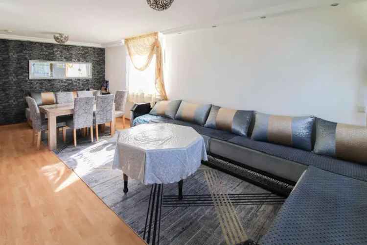 Ansprechender Zustand: 3-Zimmer-Wohnung mit Balkon und Garage in Bergheim