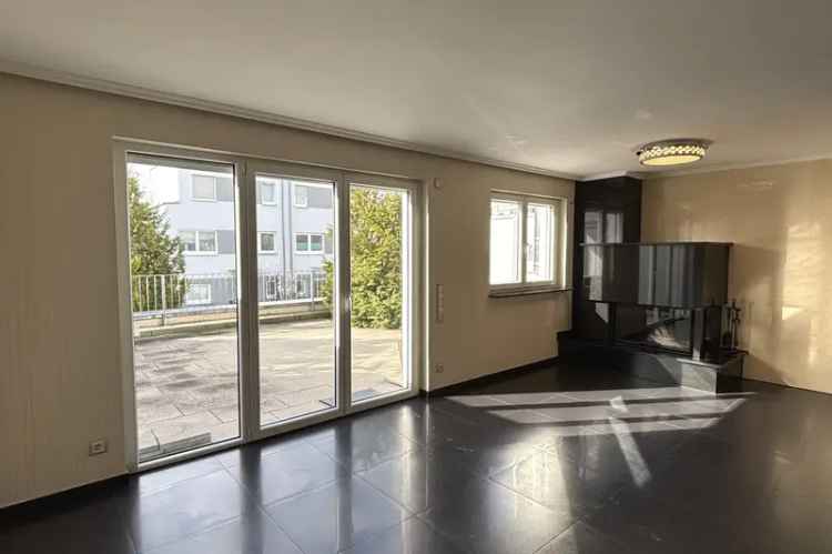 Modernes RMH, ca. 115m² Wfl., Grdst. ca. 137 m², Bj. 2013, Sauna, 1 Garage!