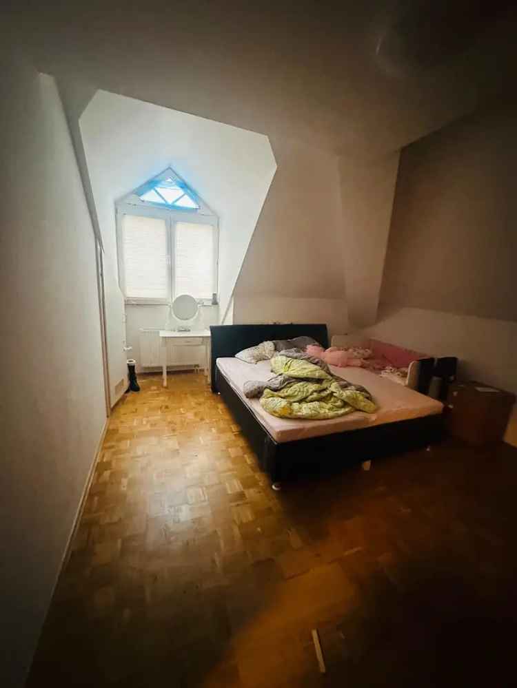 Gemütliche Dachgeschosswohnung im Herzen von Ratingen