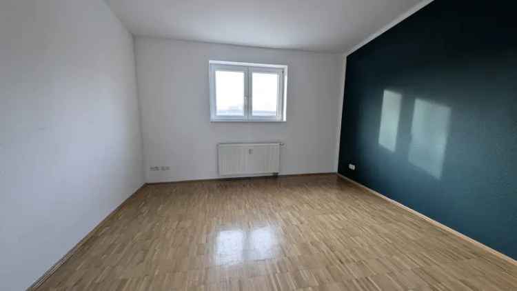 **Tolle 2 Raum-Wohnung mit Balkon und Tageslichtbad**