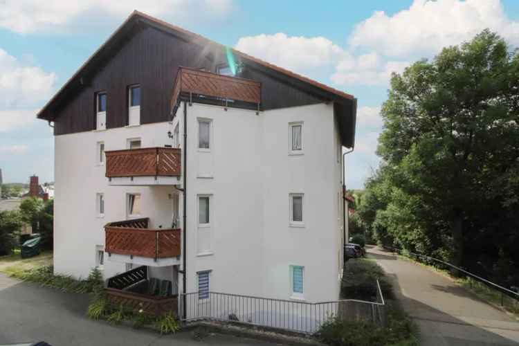 Bezugsfreie 2-Zi.-Etagenwohnung mit Balkon und Stellplatz in Burgstädt 