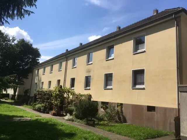 Wohnung im 4-Familienhaus Baujahr 1952 modernisiert