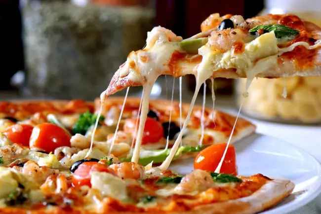 Eck-Pizzeria in Top-Lage