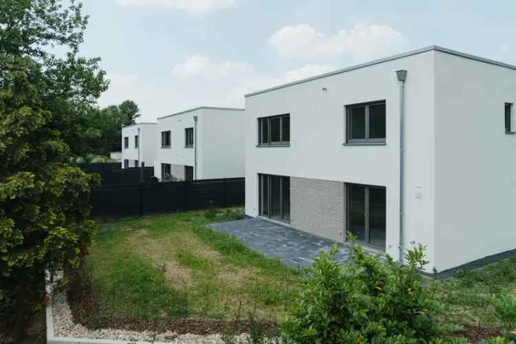 Einfamilienhaus mit KfW-40-Energieeffizienz in Duisburg-Homberg