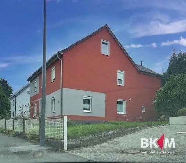 Wohnerlebnis der Extraklasse –  Einfamilienhaus mit riesigem Garten!