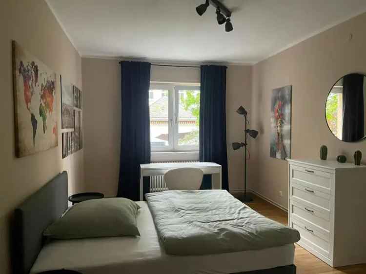 Mieten Privatzimmer in Wohnung Frankfurt mit luxuriöser Küche