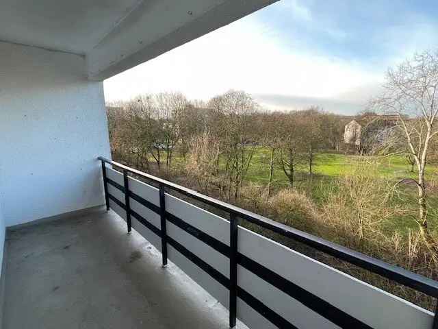 Mieten 3 Zimmerwohnung in Duisburg mit Balkon und Blick ins Grüne