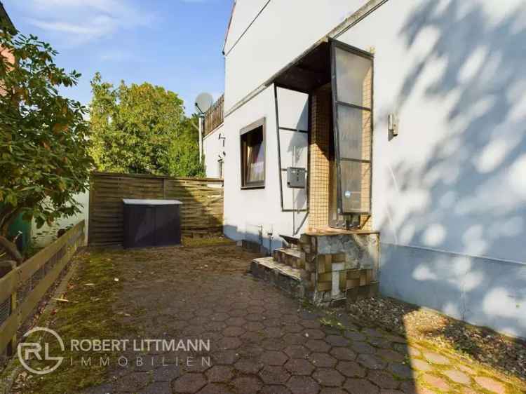 Idyllische Doppelhaushälfte in Bremen mit großem Garten