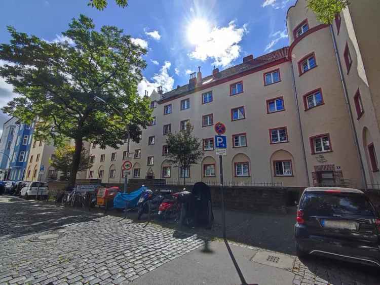 4 Zimmer Wohnung Deutz Balkon Renovierungspotenzial Kapitalanlage