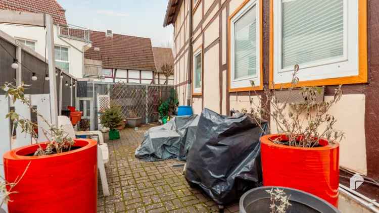 MFH mit 4 WE's, Carports, Stellplätzen, Terrassen und Dachterrasse in toller Lage