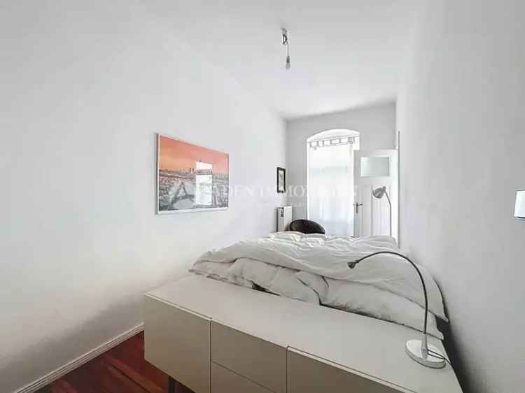 Unverwechselbare 2-Zimmer-Wohnung mit zwei Balkonen im Herzen Friedrichshains!