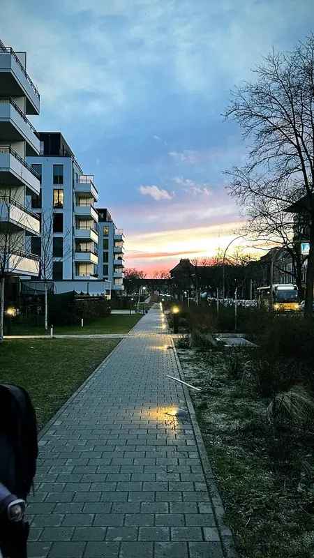 Kaufen Neubauwohnung in Neukölln Berlin mit Balkon und Fußbodenheizung