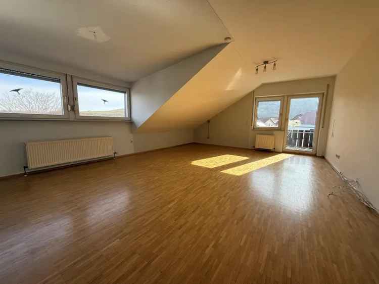 3 Zimmerwohnung kaufen in Cleebronn mit Balkon und Garage