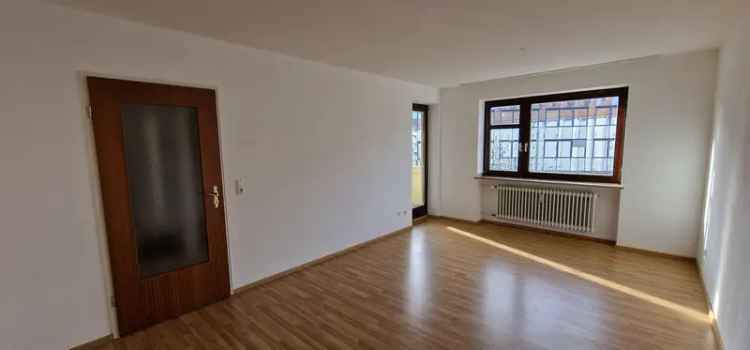 Ideale 2 Zimmer Wohnung mit Balkon!