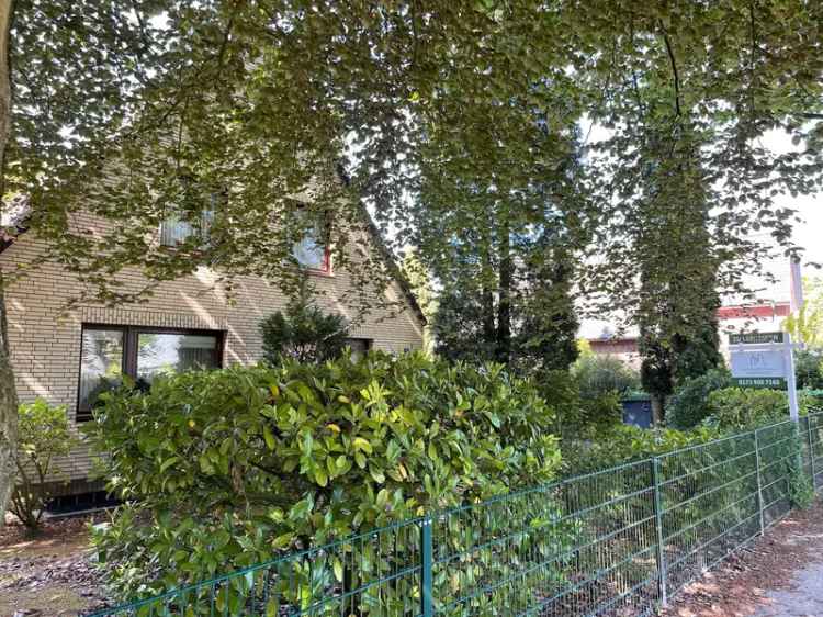 Charmantes Einfamilienhaus in Hamburg-Rissen mit großem Grundstück und voll unterkellert