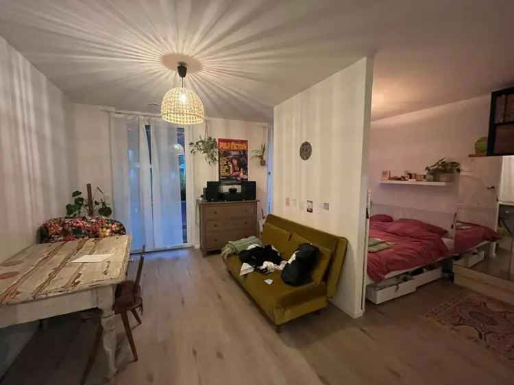 Moderne Wohnung in Lichtenberg mit Südterrasse nahe S U-Bahn