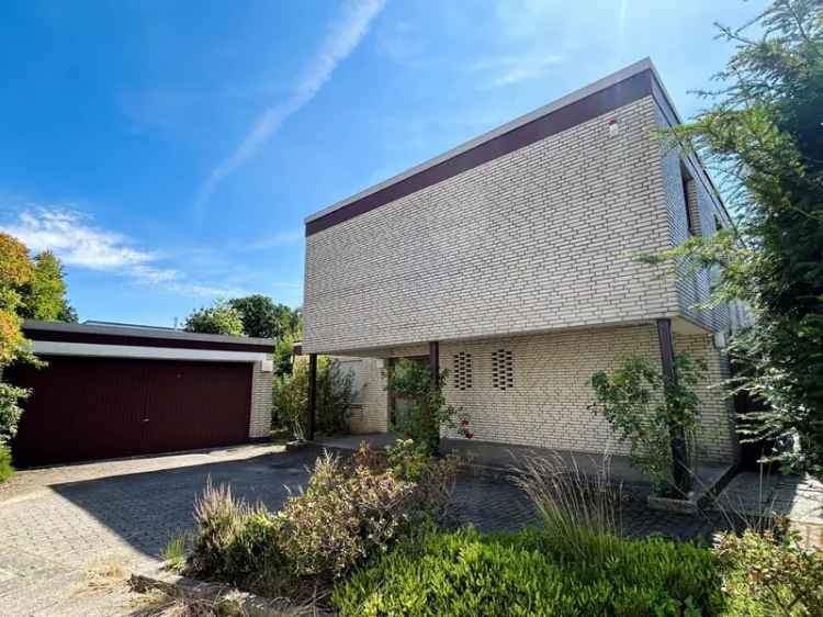 Vielfältiges Einfamilienhaus auf großzügigem Grundstück
