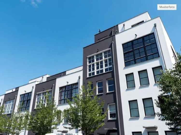 Dachgeschosswohnung in 65195 Wiesbaden, Nettelbeckstr.