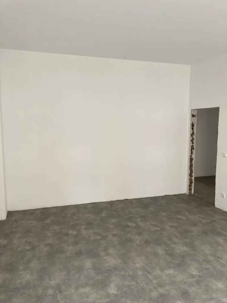 Sanierte 3. – Zimmer Wohnung mit kleinem Balkon