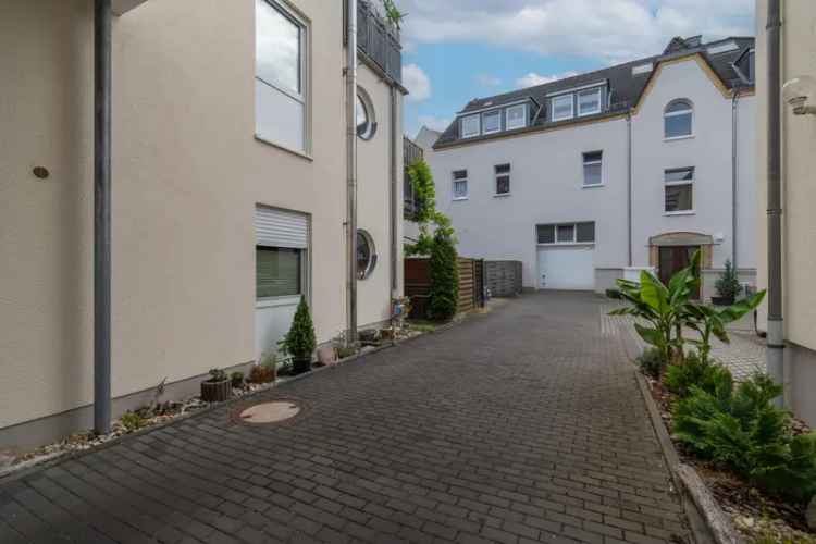 IHR INVESTMENT AM VOLKSPARK KLEINZSCHOCHER / Traumhafte Wohnung mit großer Dachterrasse & Stellplatz