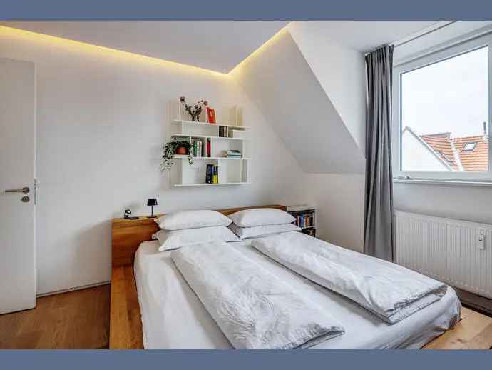 Möbliert: Zur Miete: Großzügige 4-Zimmer Maisonettewohnung