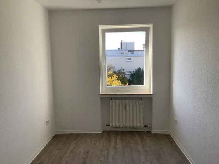 Erstbezug nach Renovierung: 4-Zimmer-Wohnung mit 92,71m²