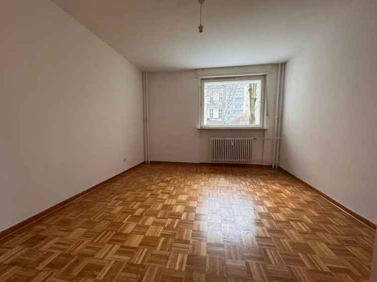 Charlottenburg: Eislebener Str: VERFÜGBARE Wohnung ab SOFORT – 3-Zi-Whg, 74 m² – HP + SÜD-Loggia