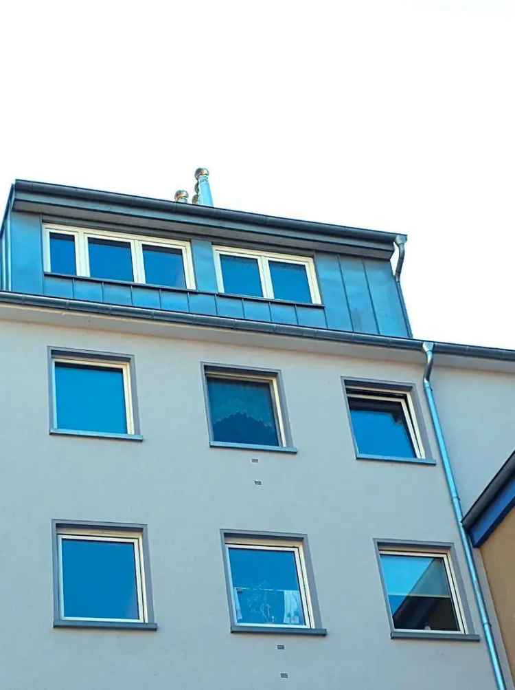 Tolle Dachgeschoßwohnung mit Terrasse und Weitblick