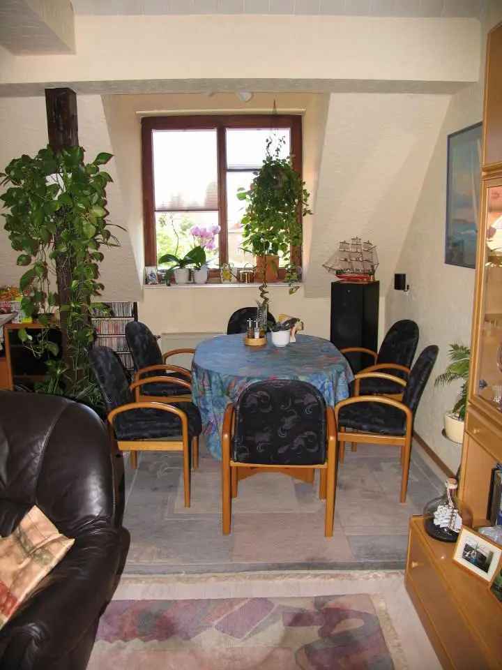 Sonne, Licht und Luft - bildschöne DG-Wohnung (vermietet) in Berlin-Spandau von privat