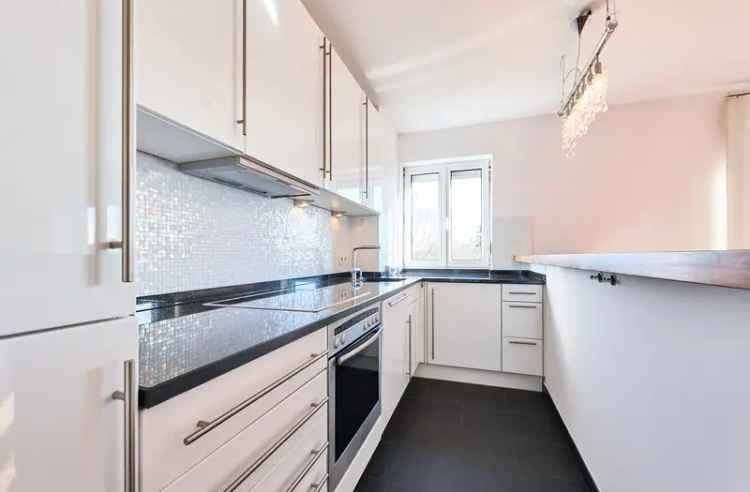 Attraktive 3-Zimmer-Wohnung mit großzügiger Dachterrasse und idealer Ausrichtung!