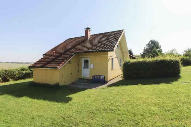 Gepflegtes Holzhaus in traumhafter Feldrandlage im Ferienpark Mönchneversdorfer See