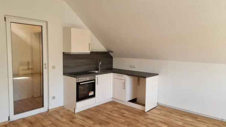 Helle und gemütliche Mansarden-Wohnung in Hollenstedt