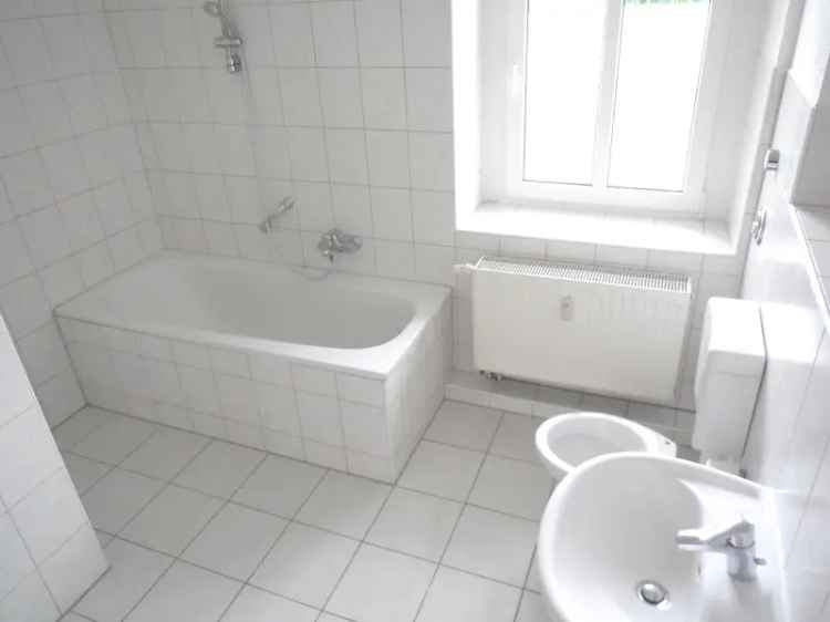großzügige 2 Raum Wohnung mit Balkon