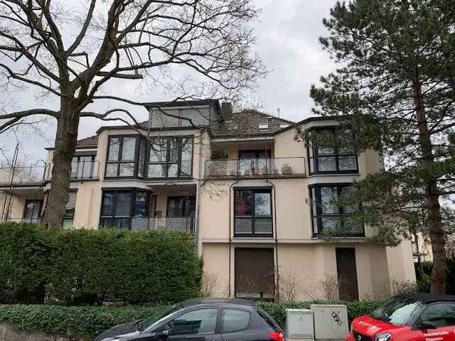 Hochwertige  Dachgeschosswohnung mit Flair